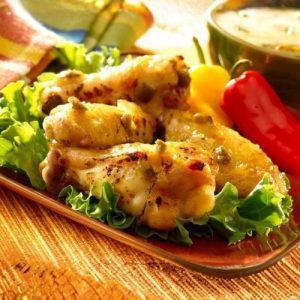 Alitas de pollo con salsa de piña